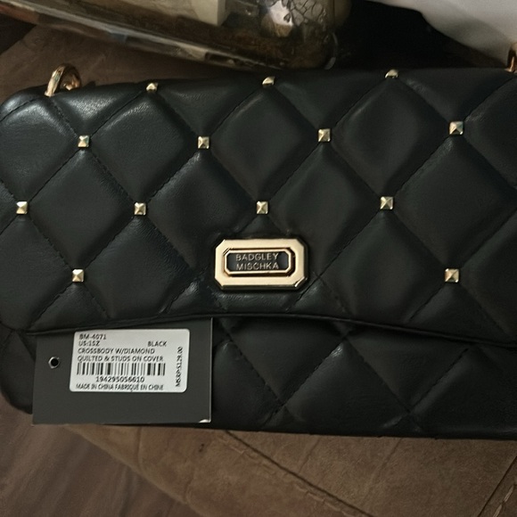 Purses - Picture 3 of 3